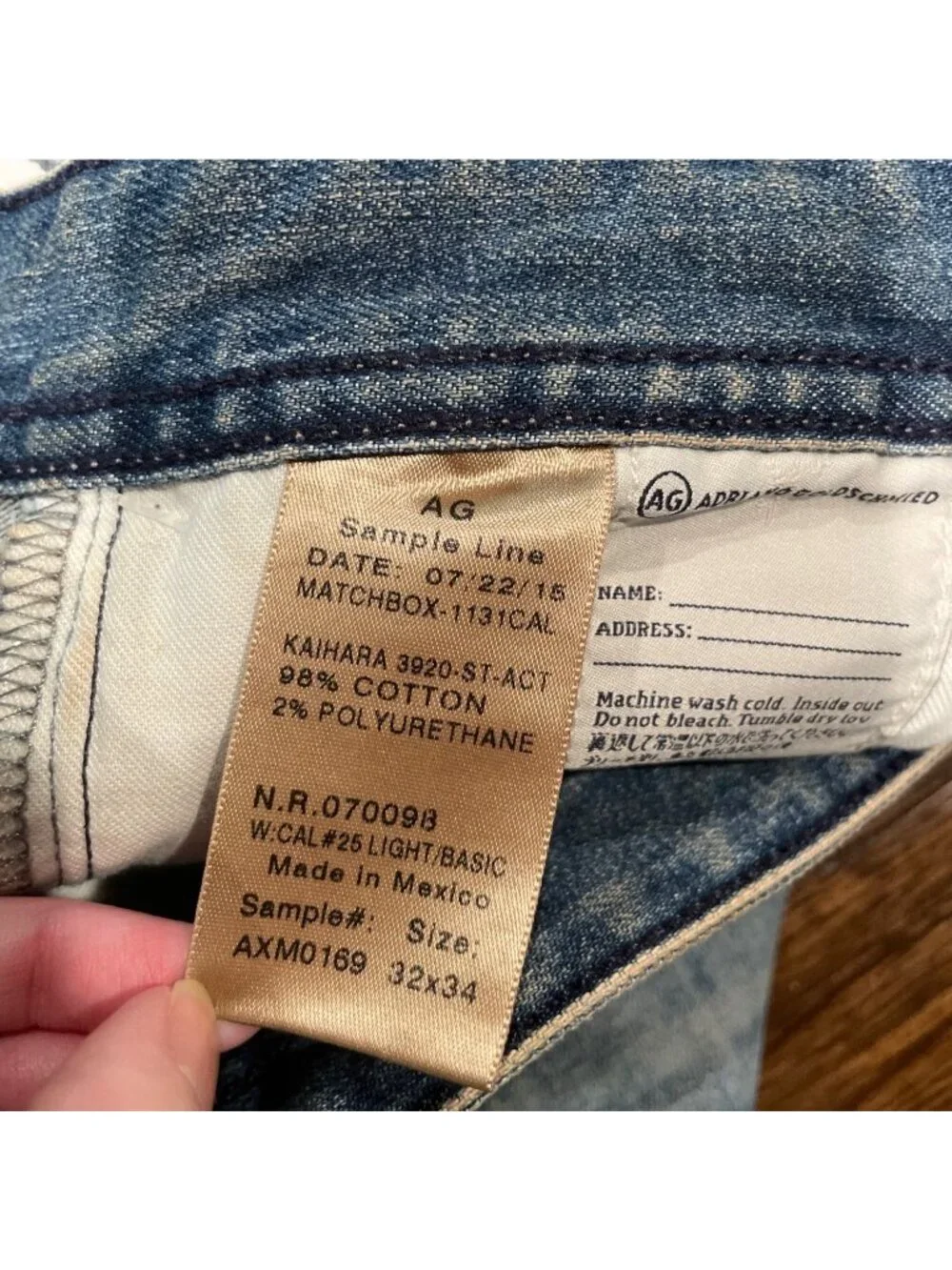 AG Matchbox Slim Straight Jean 32x34 Light Wash Dirty Distressed Grunge Sample